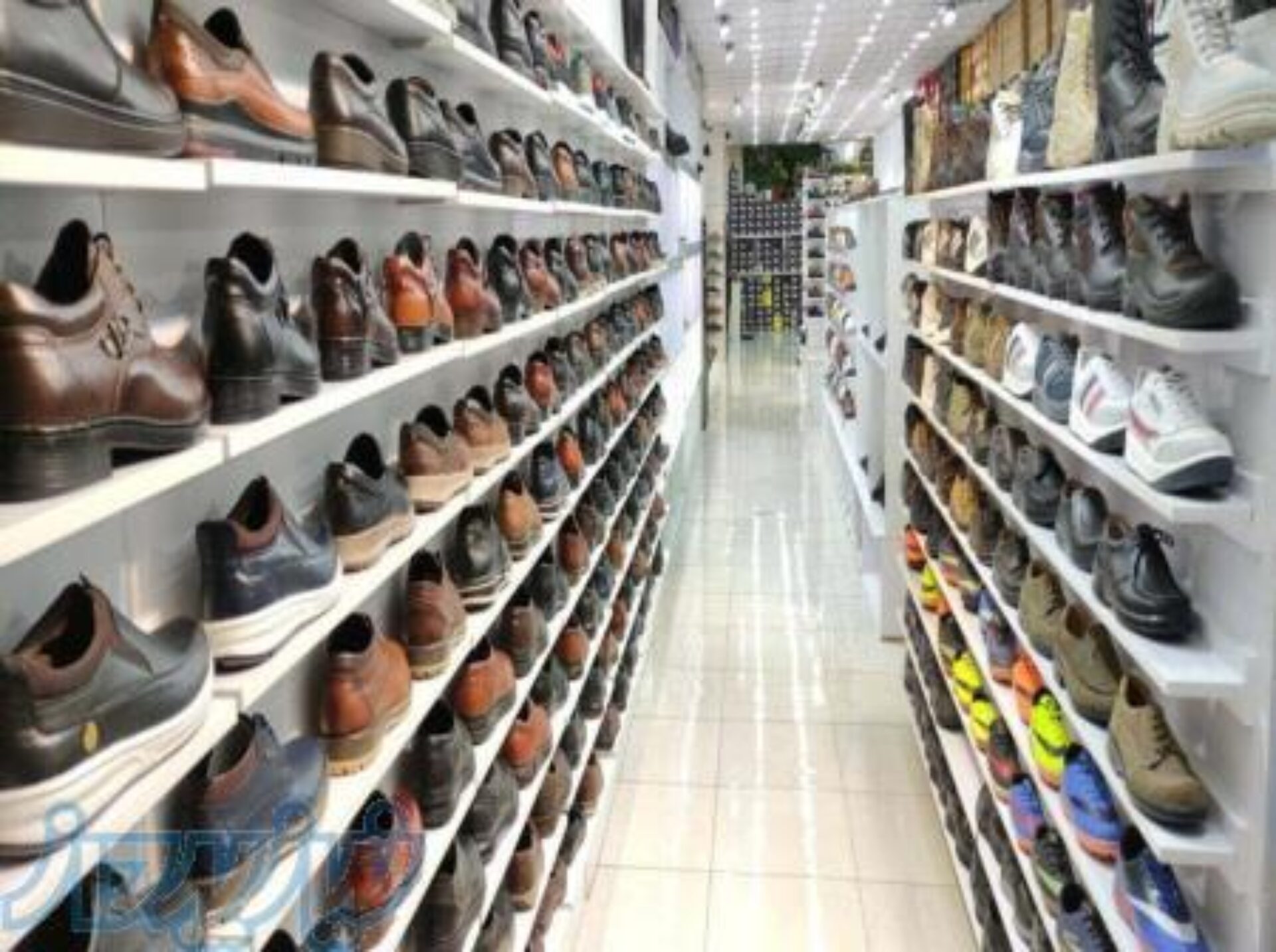 فروش انواع کفش طبی در کرج و گوهر دشت